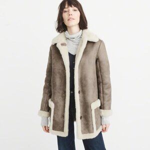 Abercrombie & Fitch - Faux Shearling Coat - Taupe